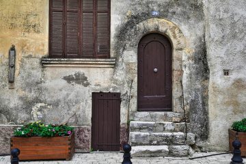 donnez une nouvelle vie à votre bâtiment avec notre service de rénovation de façade. embellissez, protégez et valorisez votre bien grâce à des solutions sur mesure adaptées à vos besoins.