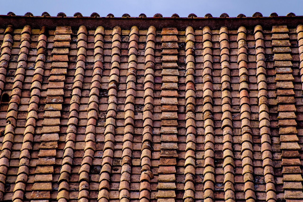découvrez nos solutions de roofing pour la réparation, la rénovation ou l'installation de toitures durables et performantes. profitez de conseils d'experts et d'un service rapide pour tous vos besoins en couverture.