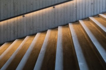 découvrez les principes et applications du structuralisme, une approche qui analyse la structure des systèmes dans différents domaines, pour mieux comprendre leur fonctionnement et leurs interactions.