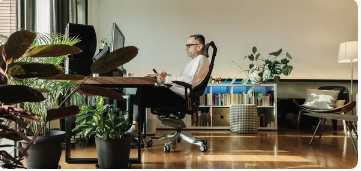 bureau_ergonomique_a_la_maison